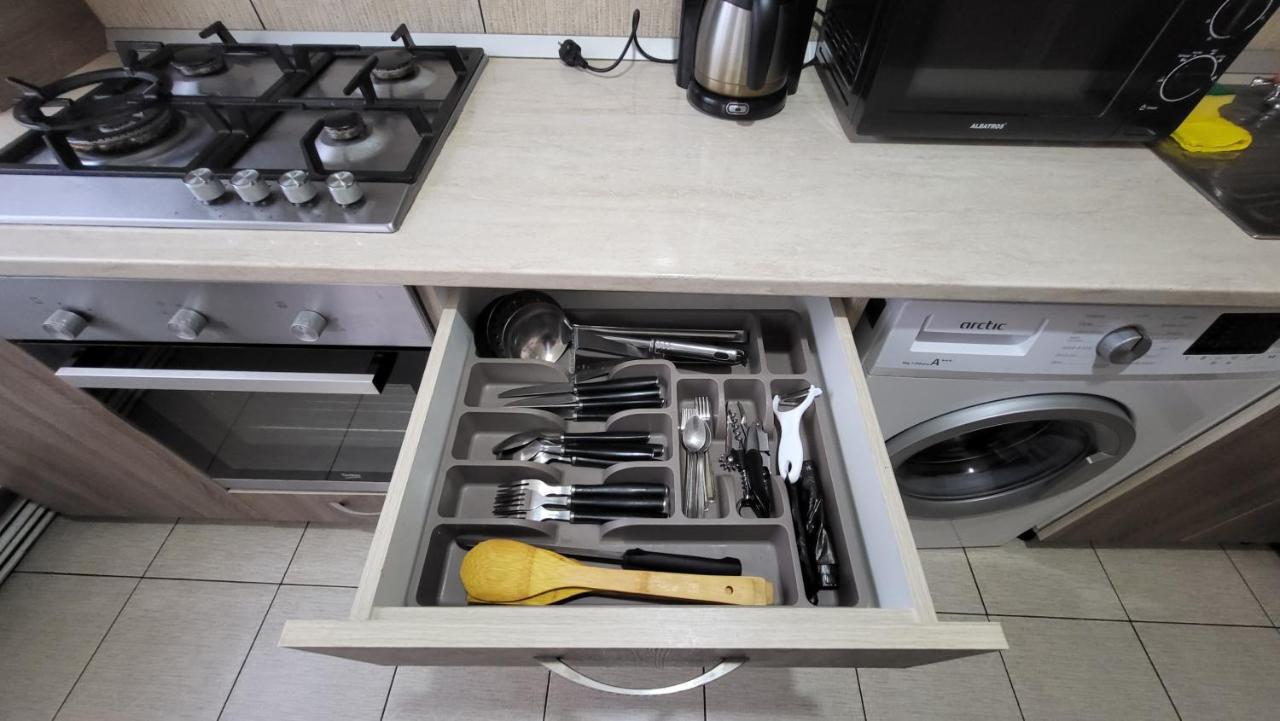 אונשטי Apartament Navi מראה חיצוני תמונה