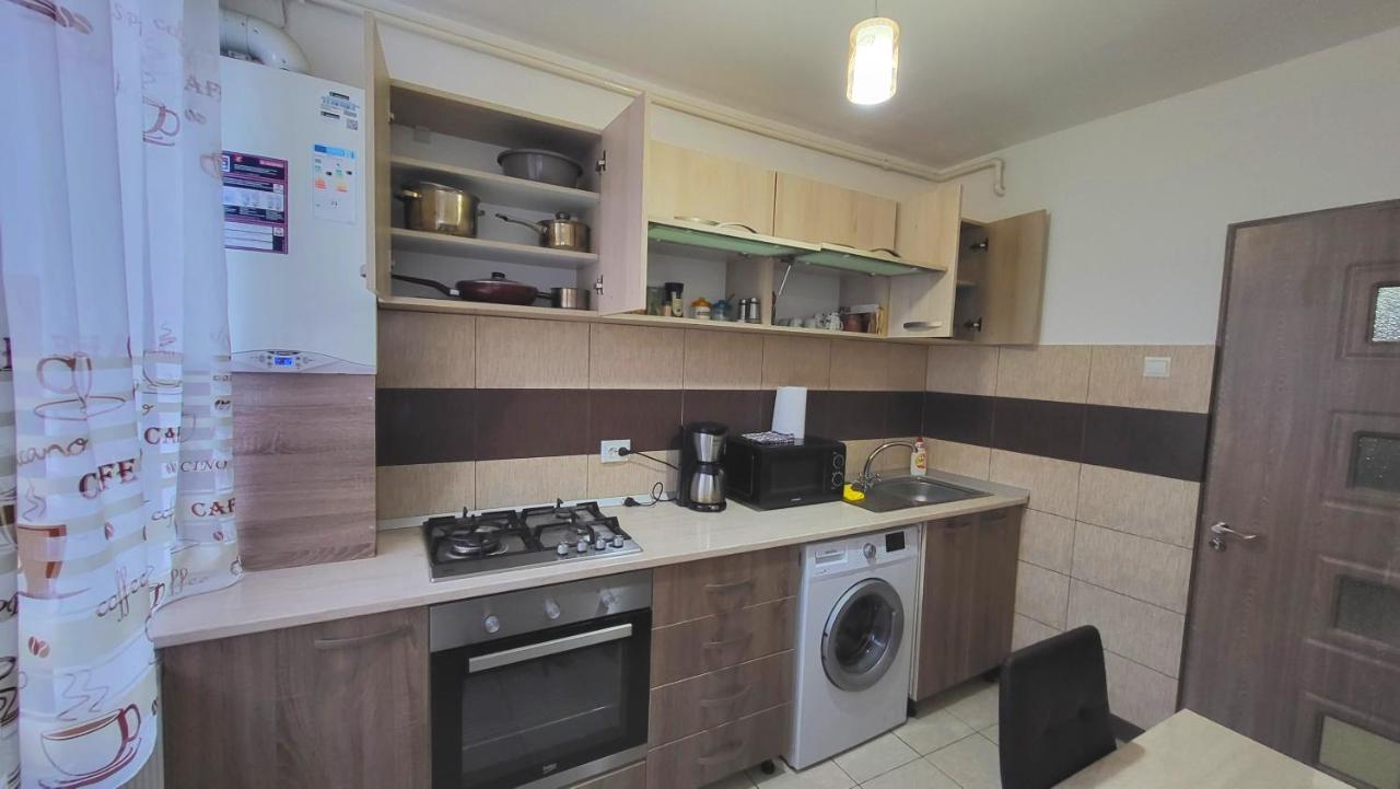 אונשטי Apartament Navi מראה חיצוני תמונה