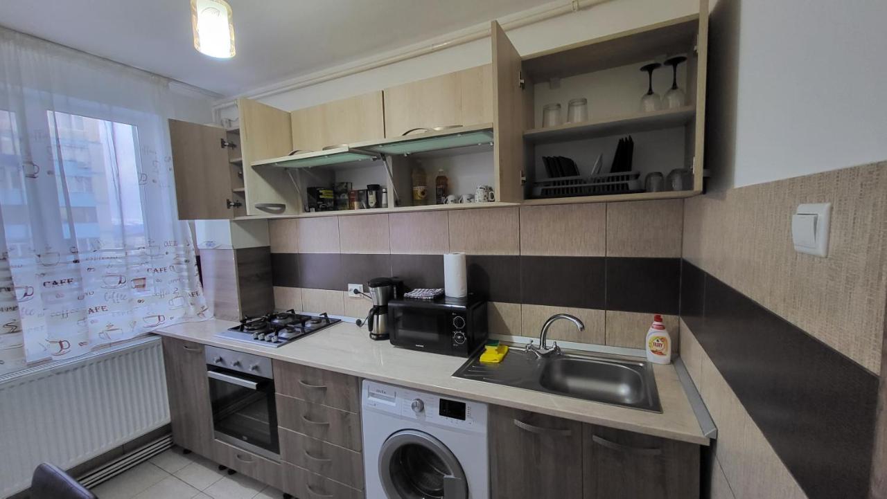אונשטי Apartament Navi מראה חיצוני תמונה