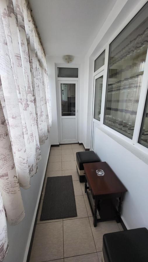 אונשטי Apartament Navi מראה חיצוני תמונה